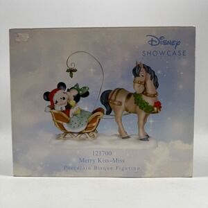 Disney Showcase Merry Kiss-Miss Mickey Minnie Sleigh Figurine Precious Moments